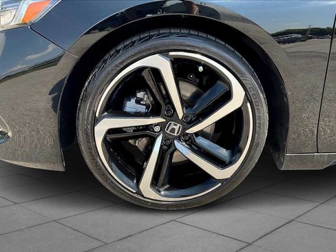 Used 2022 Honda Accord Sport image 10
