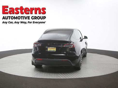 Used 2022 Tesla Model Y Long Range AWD/4WD image 33