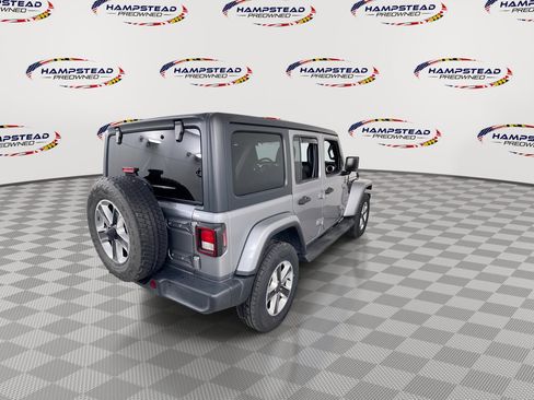 Used 2020 Jeep Wrangler Unlimited Sahara w/ Cold Weather Group AWD/4WD image 8