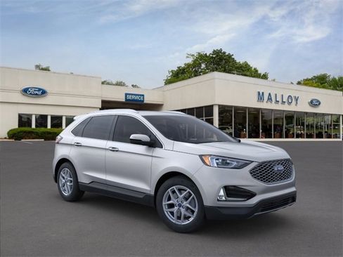 Used 2023 Ford Edge SEL w/ Convenience Package image 7