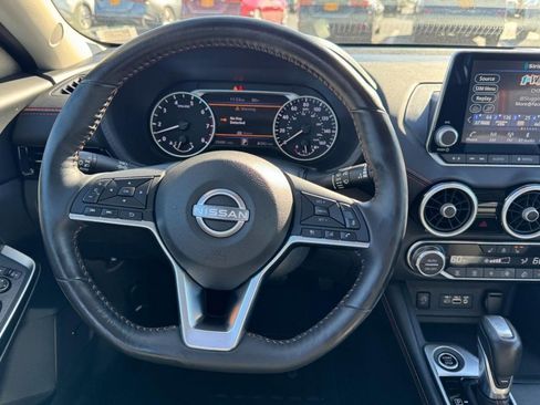Used 2024 Nissan Sentra SR w/ SR Premium Package image 13