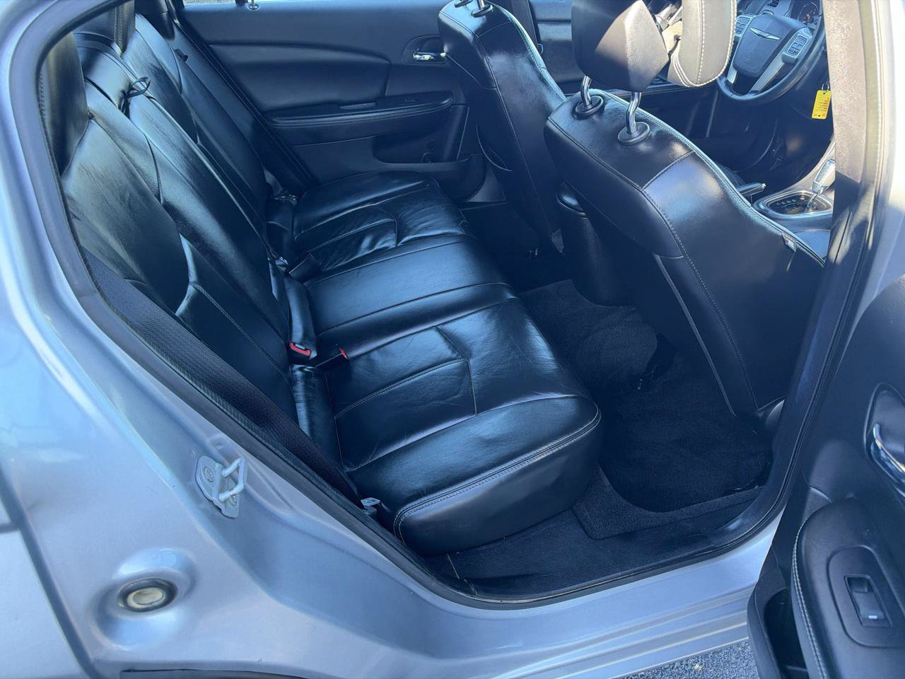 Used 2013 Chrysler 200 Limited FWD image 22