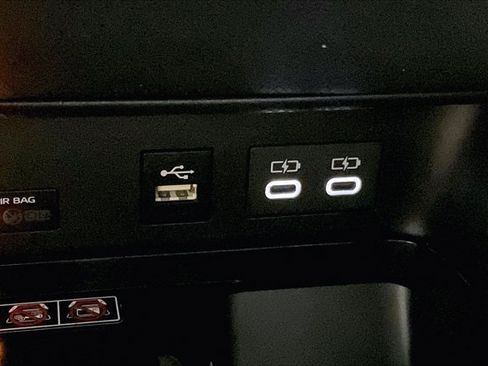 Certified 2025 Toyota Camry SE FWD image 34