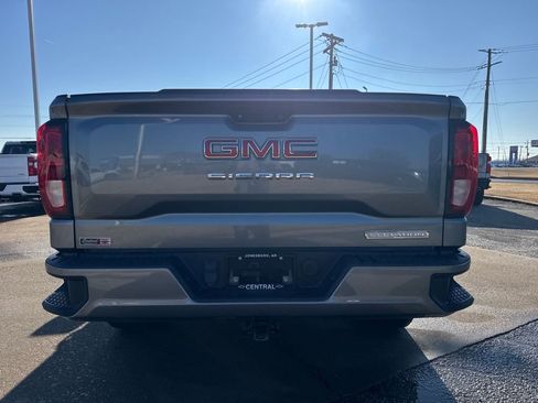 Used 2020 GMC Sierra 1500 Elevation w/ Elevation Value Package image 5