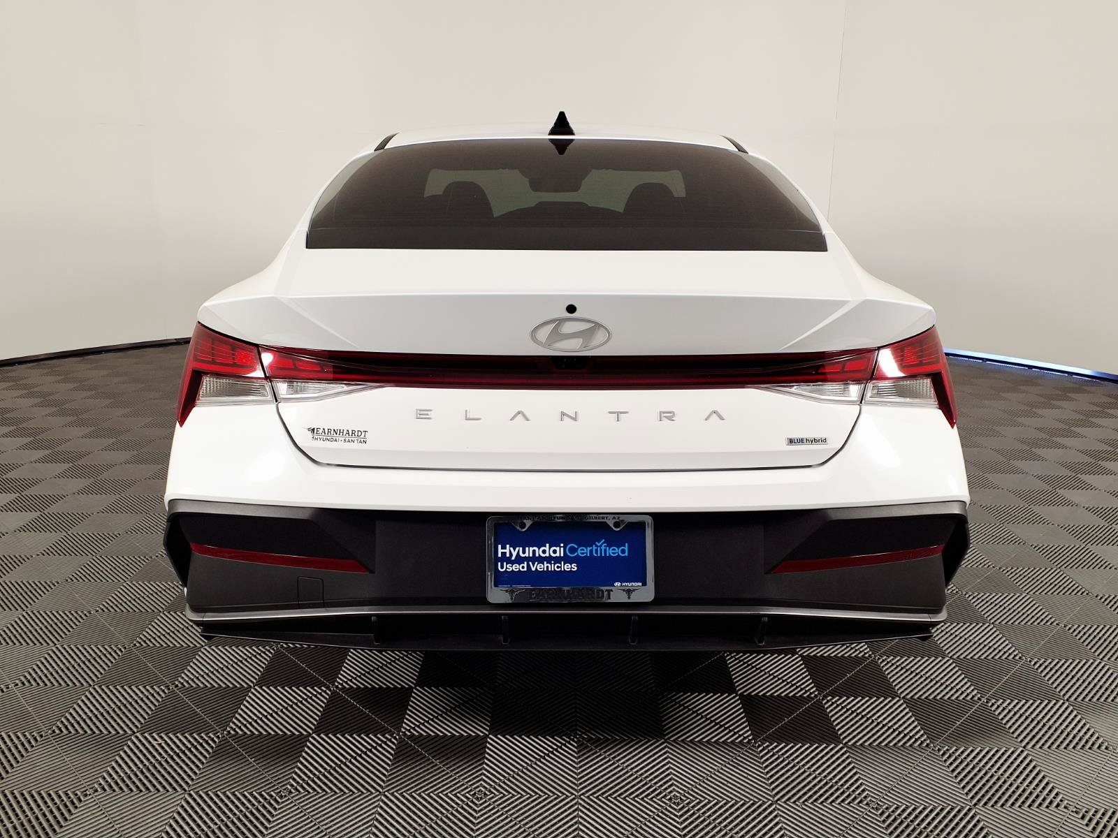 Used 2026 Hyundai Elantra Hybrid FWD image 5