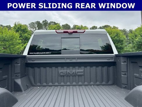Used 2025 GMC Sierra 1500 AT4 w/ AT4 Premium Package AWD/4WD image 15