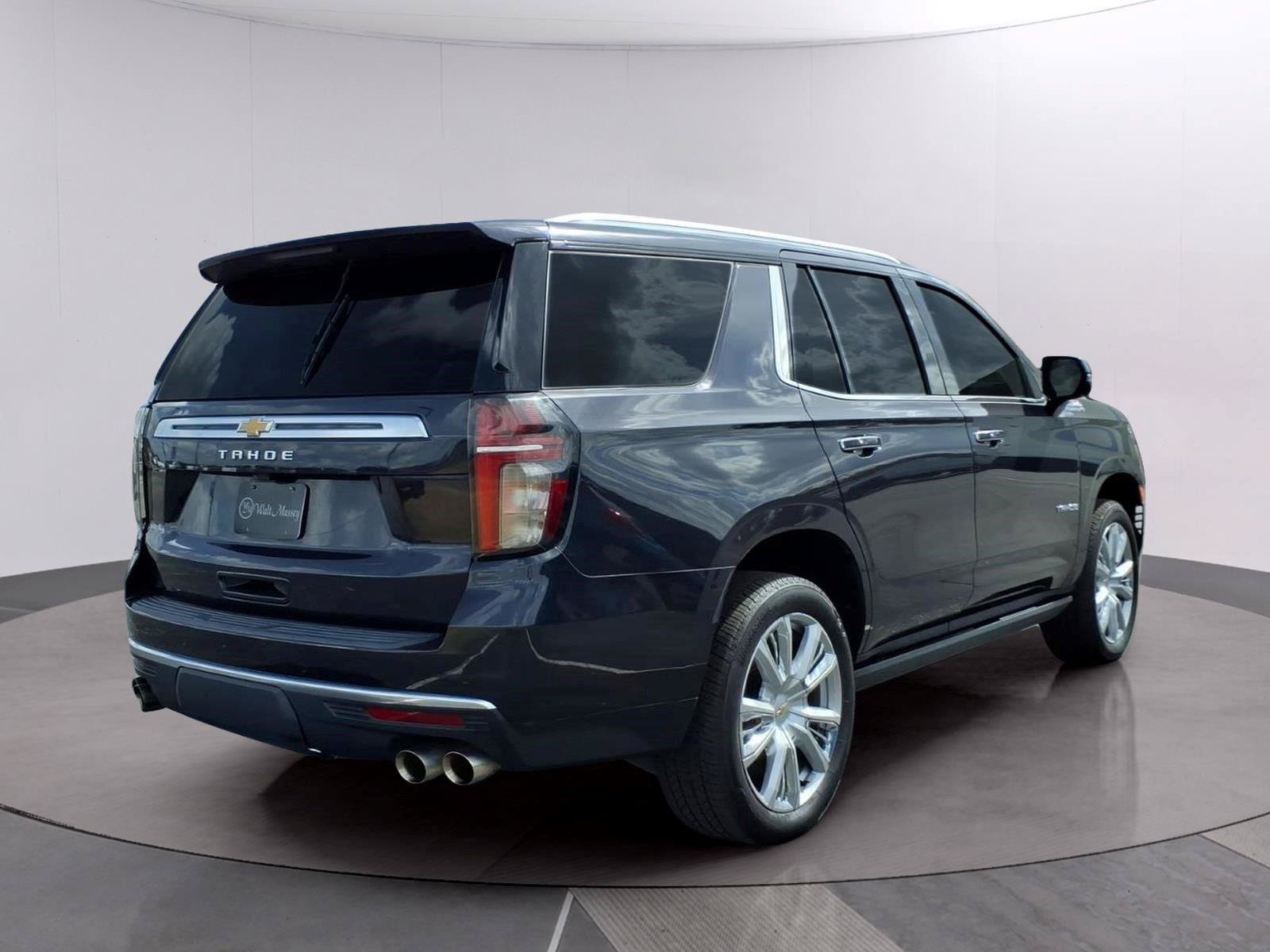 Used 2022 Chevrolet Tahoe High Country AWD/4WD image 5