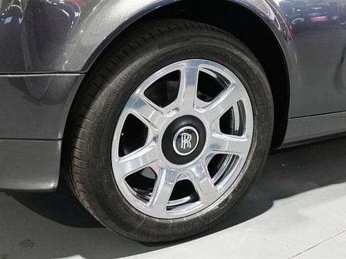 Used 2012 Rolls-Royce Phantom Drophead Coupe image 13