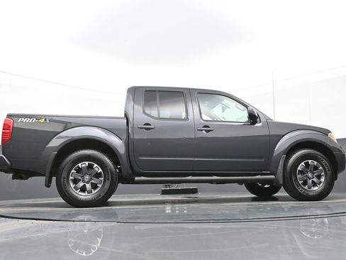 Used 2015 Nissan Frontier PRO-4X image 44