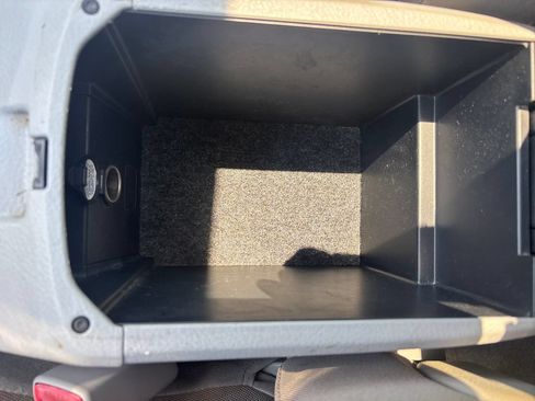 Used 2012 Toyota RAV4 4WD w/ Upgrade Value Pkg image 16