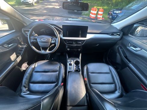 Used 2024 Ford Escape Platinum AWD/4WD image 13