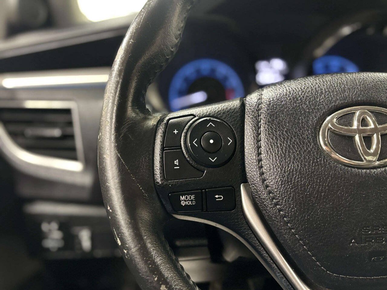 Used 2014 Toyota Corolla S FWD image 30