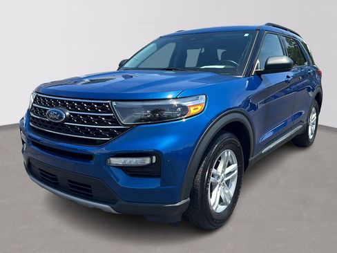 Used 2022 Ford Explorer XLT w/ Equipment Group 202A RWD image 1