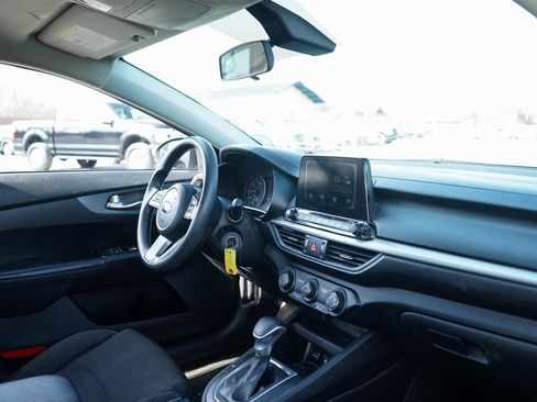 Used 2020 Kia Forte LXS image 10