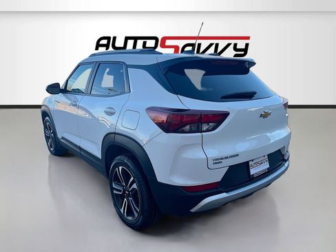 Used 2024 Chevrolet TrailBlazer LT w/ Convenience Package AWD/4WD image 5