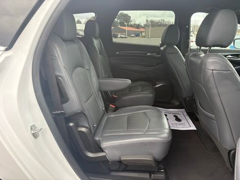 Used 2024 Buick Enclave Premium image 12