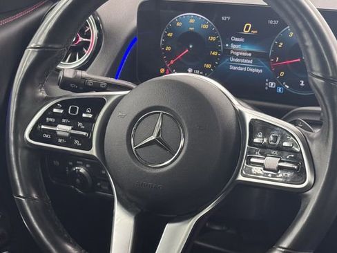 Used 2022 Mercedes-Benz GLB 250 4MATIC image 24