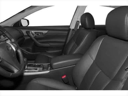 Used 2015 Nissan Altima 2.5 SL w/ Technology Package image 6