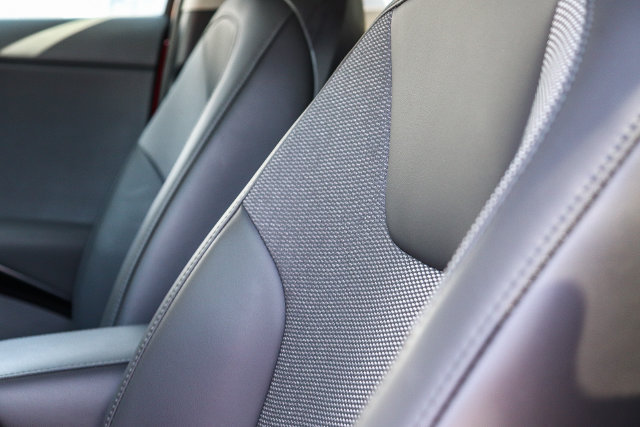 Certified 2025 Kia Niro EX FWD image 25