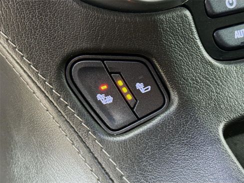 Used 2018 Chevrolet Tahoe LT AWD/4WD image 22