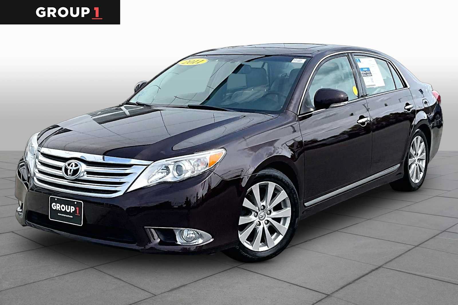 Used 2011 Toyota Avalon Limited FWD image 1