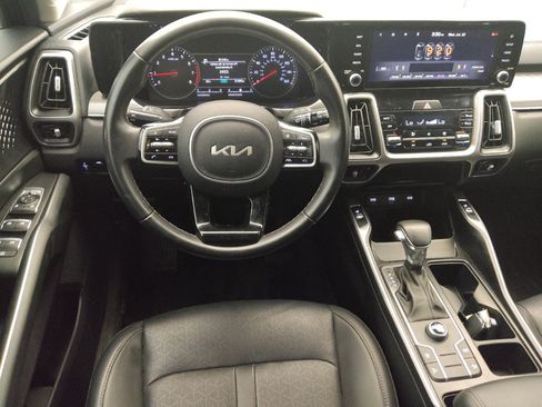 Used 2022 Kia Sorento S FWD image 22