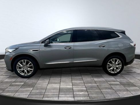 Used 2023 Buick Enclave Essence w/ Experience Buick Package AWD/4WD image 4