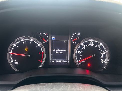 Used 2020 Toyota 4Runner TRD Off-Road Premium AWD/4WD image 21