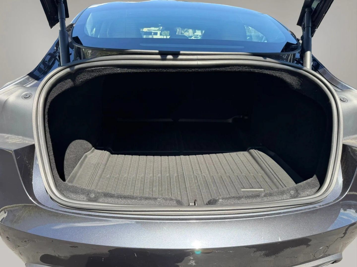 Used 2025 Tesla Model 3 Long Range RWD image 15