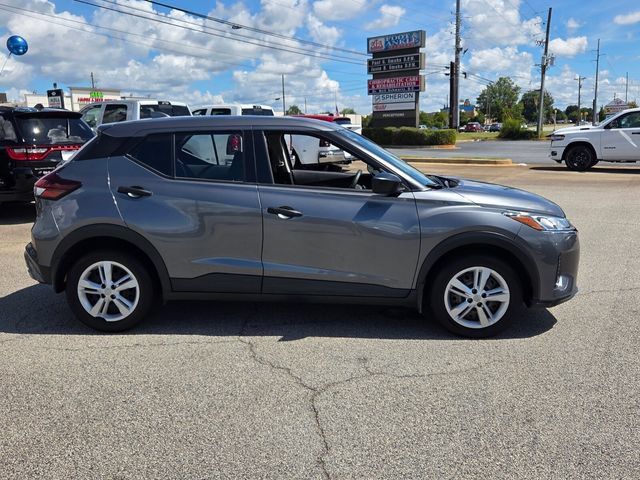 Used 2024 Nissan Kicks S FWD image 15