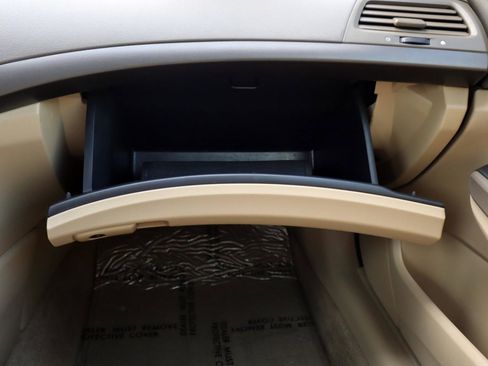 Used 2010 Honda Accord LX-P image 31