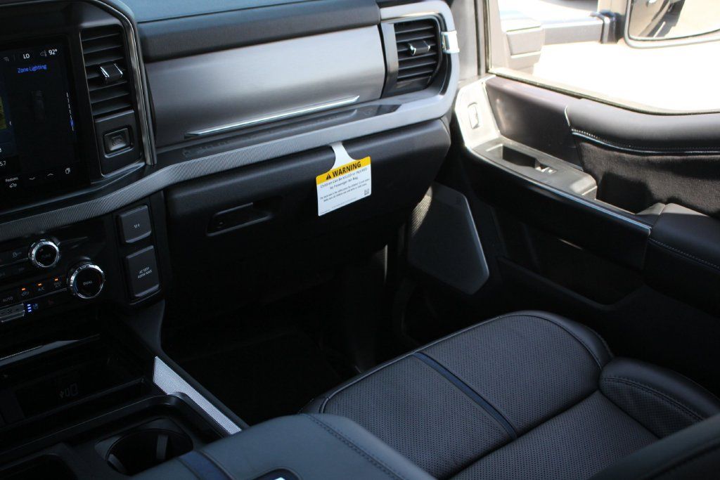 Used 2026 Ford F450 Platinum w/ FX4 Off-Road Package AWD/4WD image 25