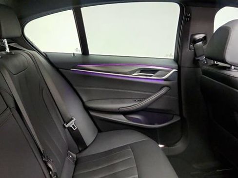 Used 2023 BMW 530i w/ M Sport Package RWD image 39