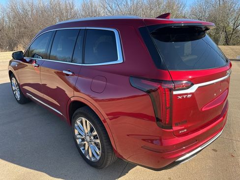 Used 2023 Cadillac XT6 Premium Luxury w/ Platinum Package image 3