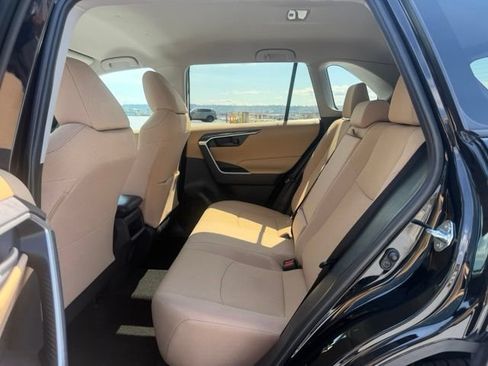 Used 2019 Toyota RAV4 LE w/ All Weather Liner Package AWD/4WD image 11