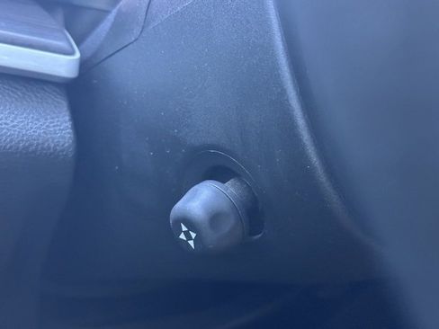 Used 2023 Jeep Grand Cherokee L Limited w/ Luxury Tech Group II image 37