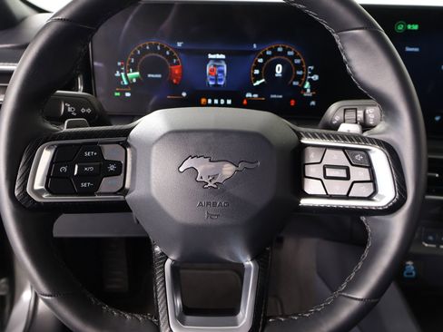 Used 2025 Ford Mustang GT Premium image 3