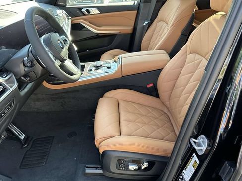 New 2027 BMW X7 xDrive40i w/ M Sport Package AWD/4WD image 14