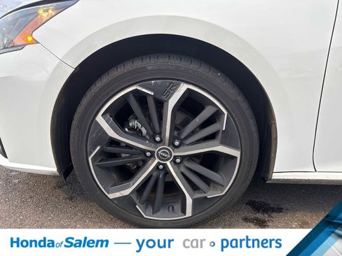 Used 2024 Nissan Altima 2.5 SR image 8