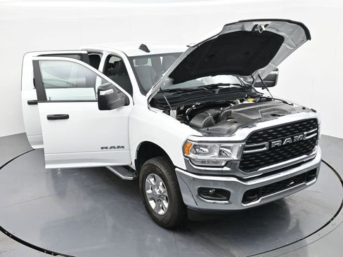 Used 2024 RAM 2500 Big Horn image 38