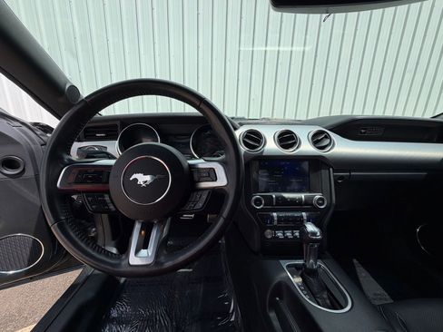 Used 2020 Ford Mustang GT Premium RWD image 12