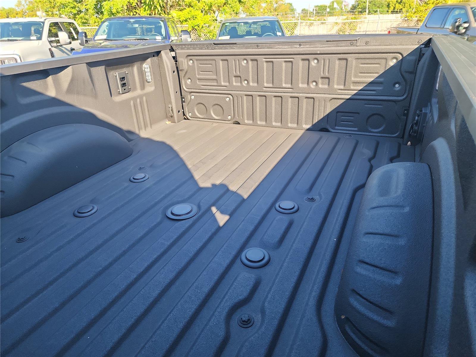 New 2026 Ford F250 Lariat w/ Black Appearance Package AWD/4WD image 24