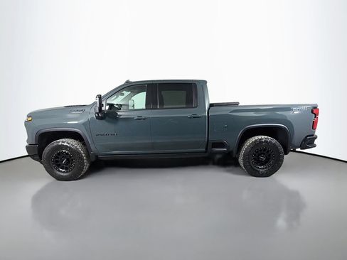 Used 2025 Chevrolet Silverado 2500 LTZ w/ Trail Boss Package AWD/4WD image 9