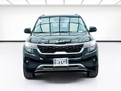 Used 2022 Kia Seltos S image 2