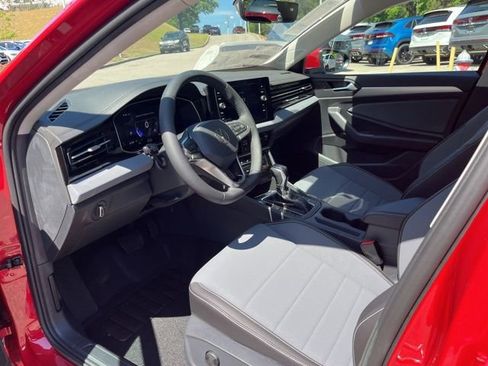 New 2026 Volkswagen Jetta SE FWD image 6