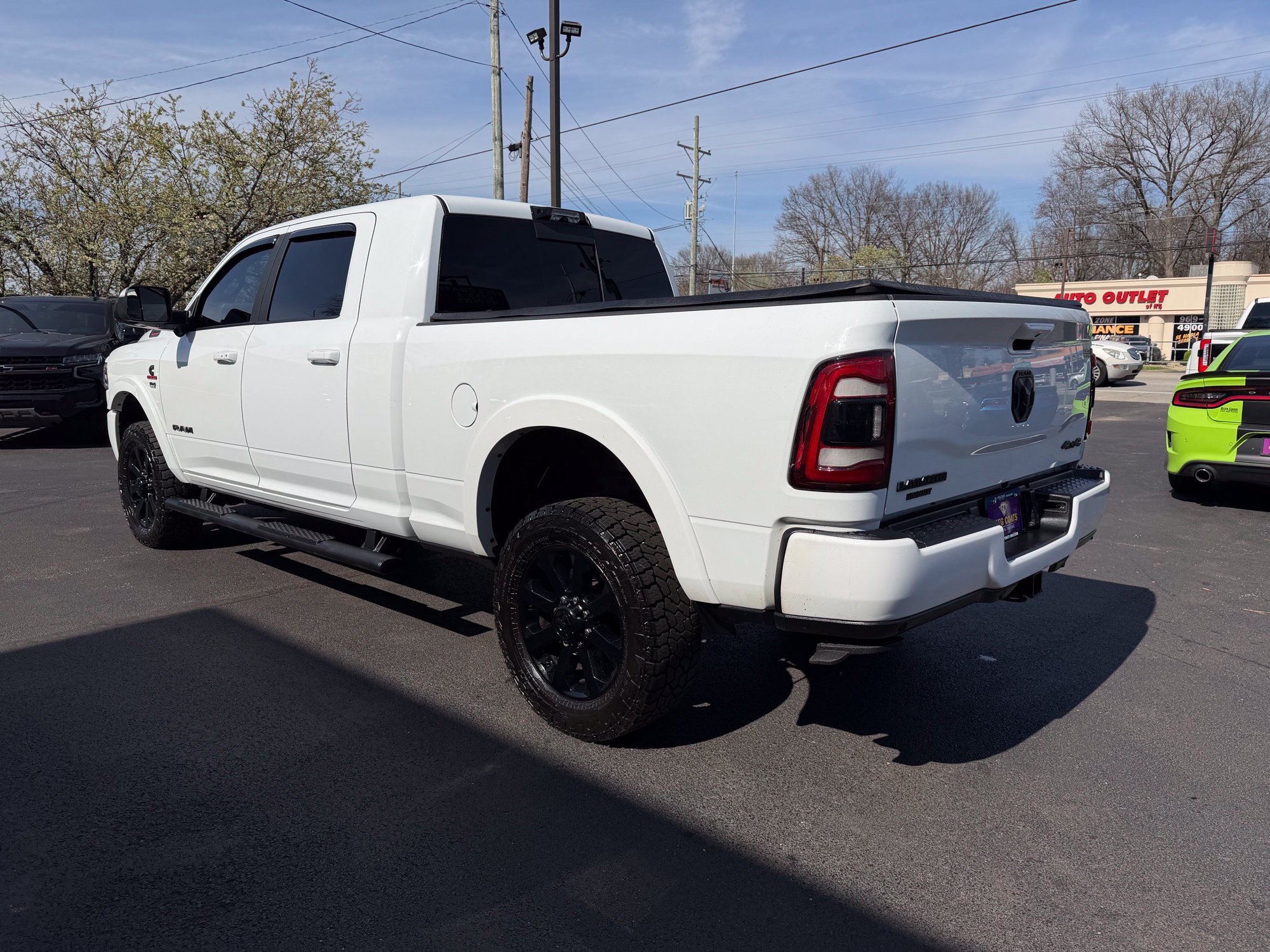 Used 2022 RAM 2500 Laramie w/ Night Edition AWD/4WD image 4