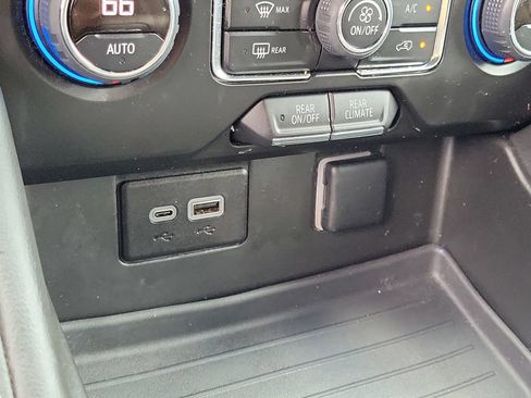 Used 2023 Chevrolet Tahoe LS RWD image 17