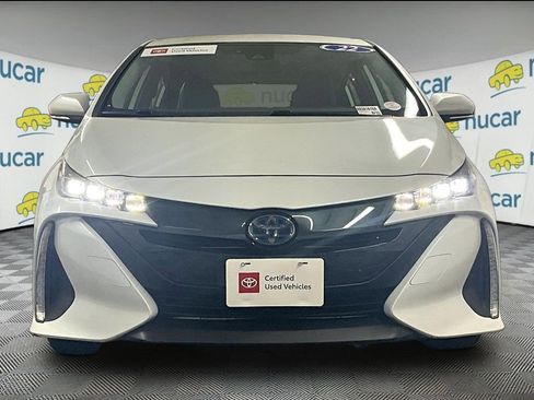 Certified 2022 Toyota Prius Prime XLE FWD image 2