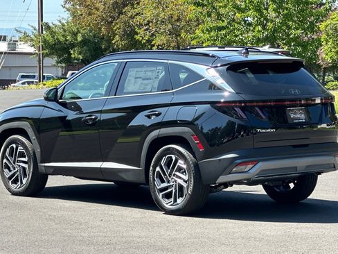 Used 2025 Hyundai Tucson Limited image 6