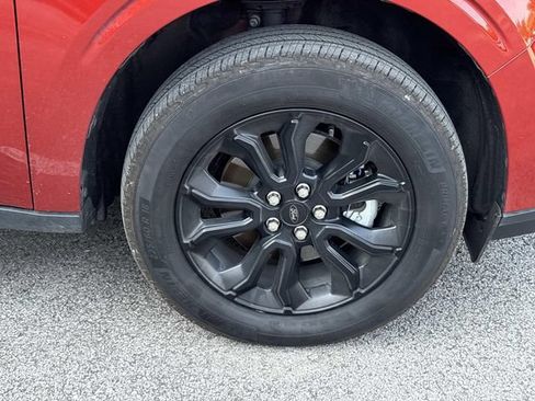 Used 2024 Ford Maverick Lariat w/ Black Appearance Package FWD image 9